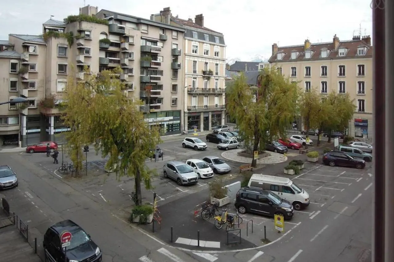 #H3 Le Fantasque City-Center Shops Nearby T2 Grenoble 0*,